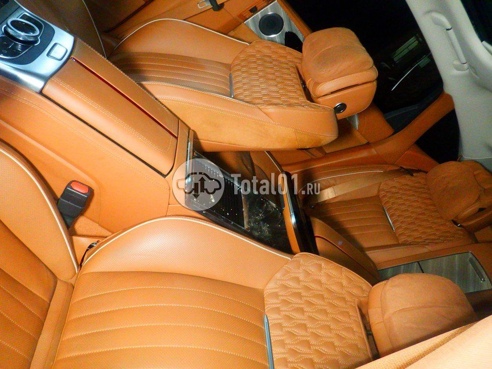 Фото Hongqi H9 52