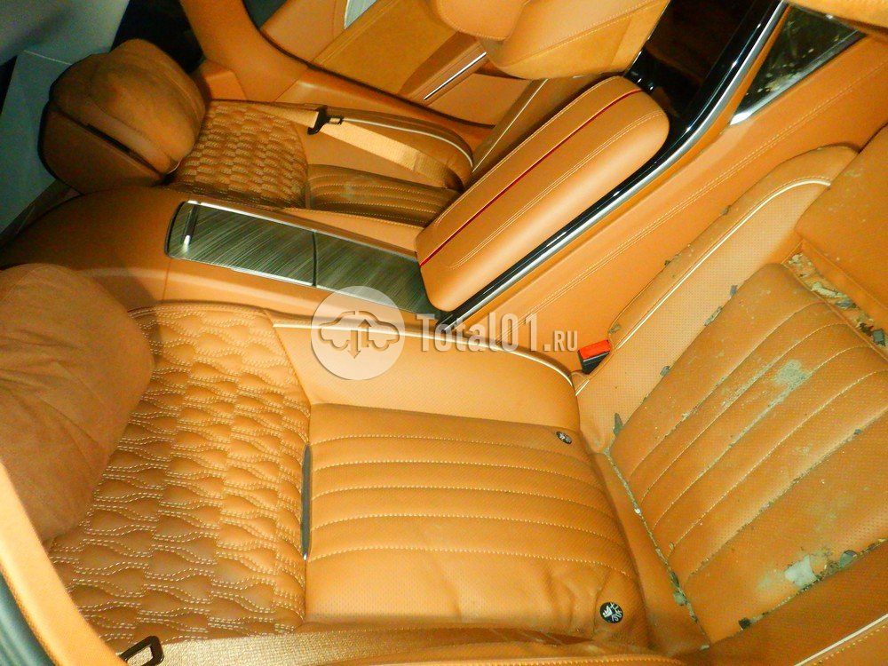 Фото Hongqi H9 78