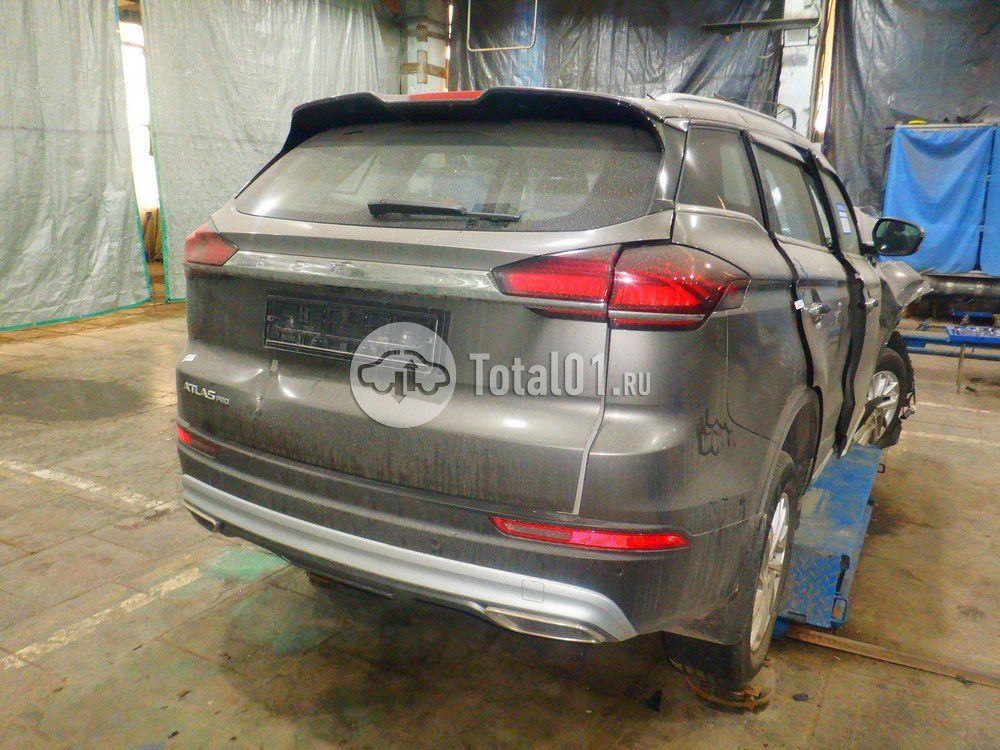 Фото Geely Atlas Pro 12