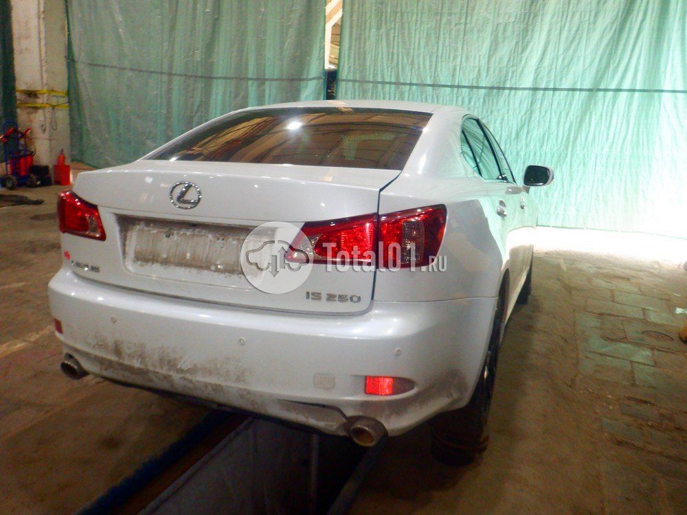 Фото Lexus IS 12