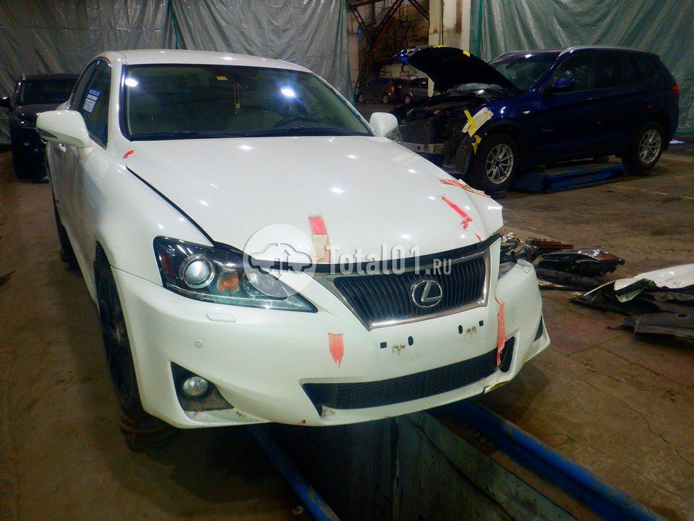 Фото Lexus IS 14