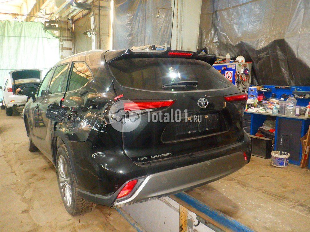Фото Toyota Highlander 8