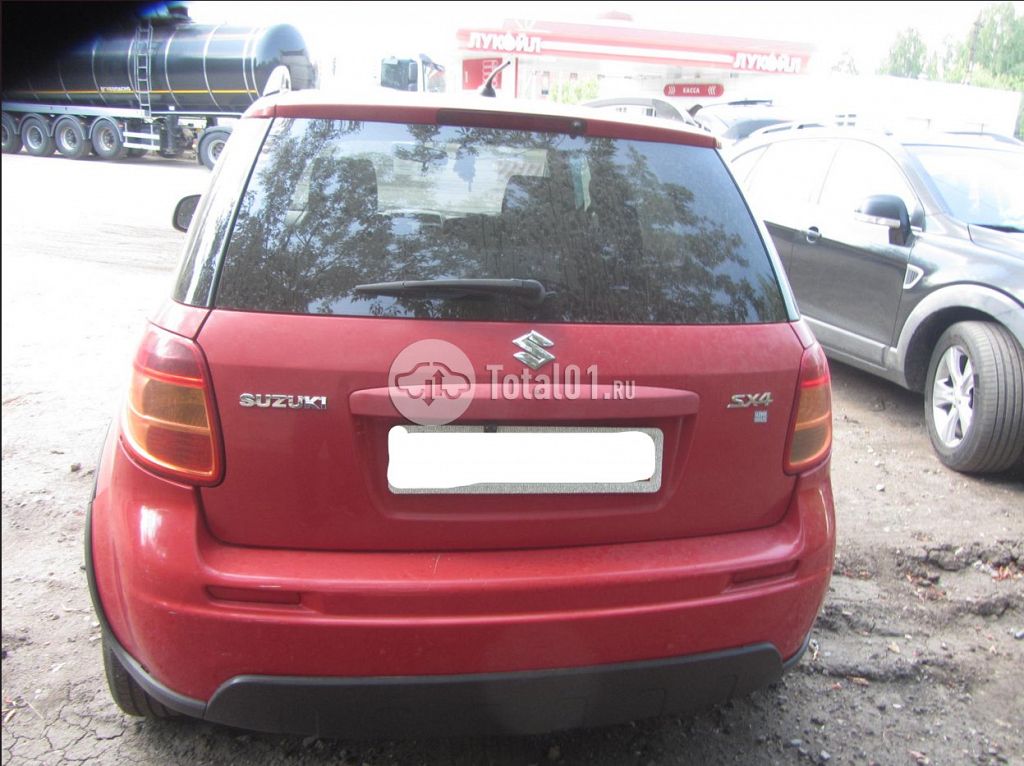 Фото Suzuki SX4 8