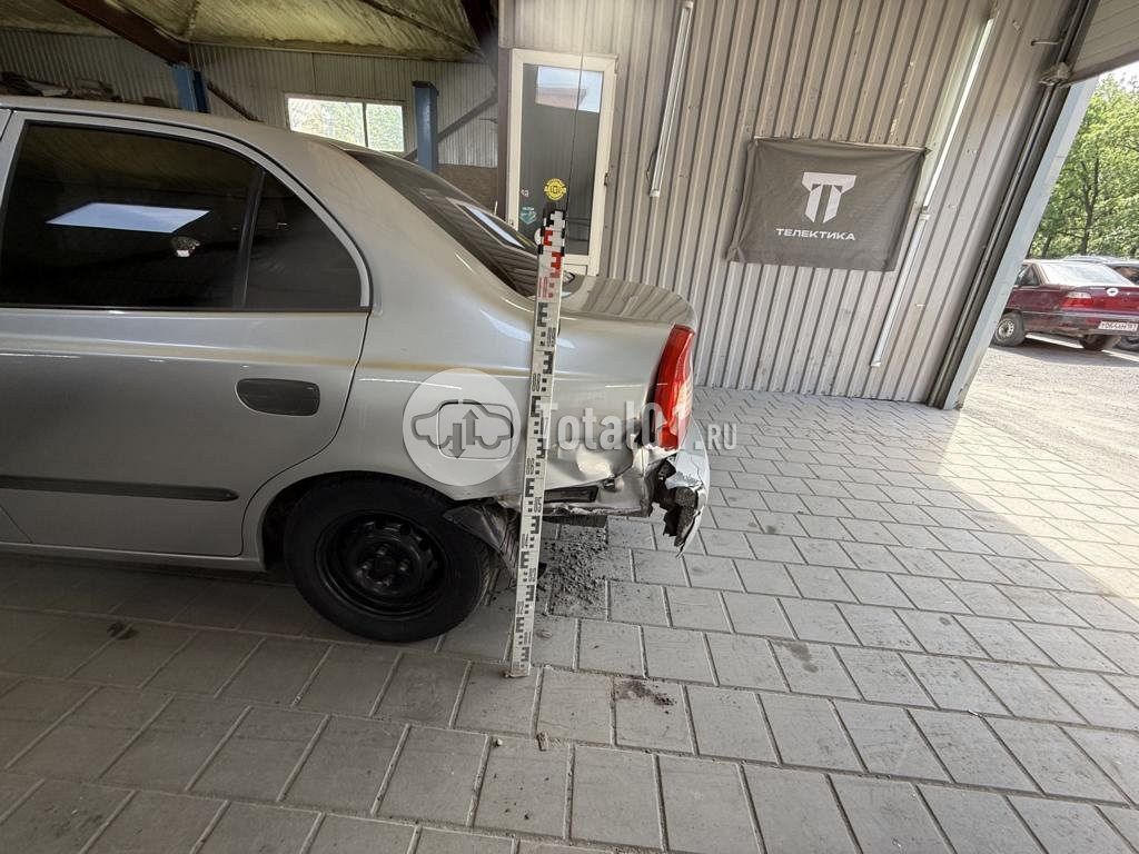Фото Hyundai Accent 10