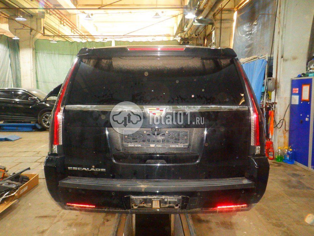 Фото Cadillac Escalade 28