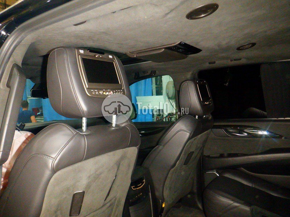 Фото Cadillac Escalade 50