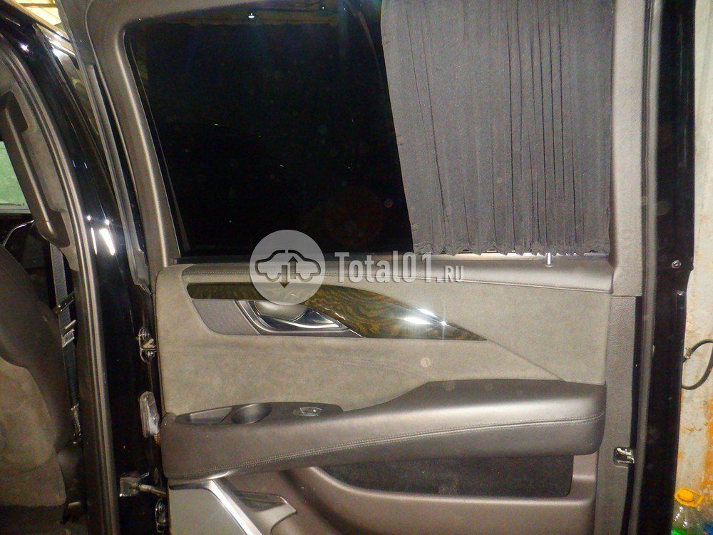 Фото Cadillac Escalade 90