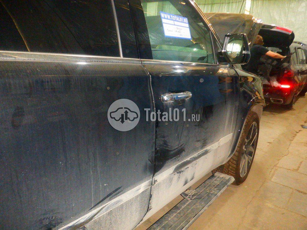 Фото Cadillac Escalade 212
