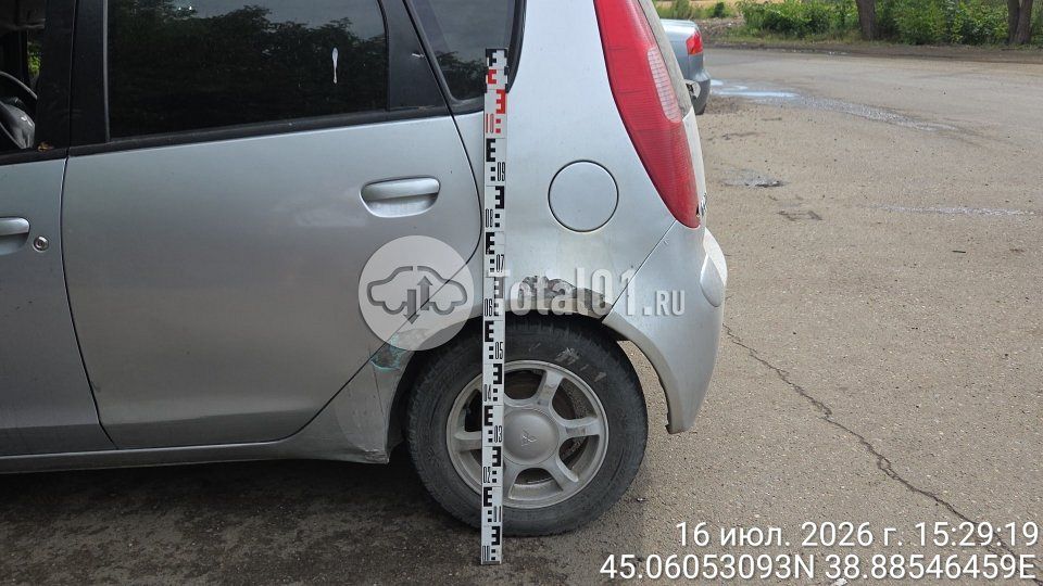 Фото Mitsubishi Colt 28