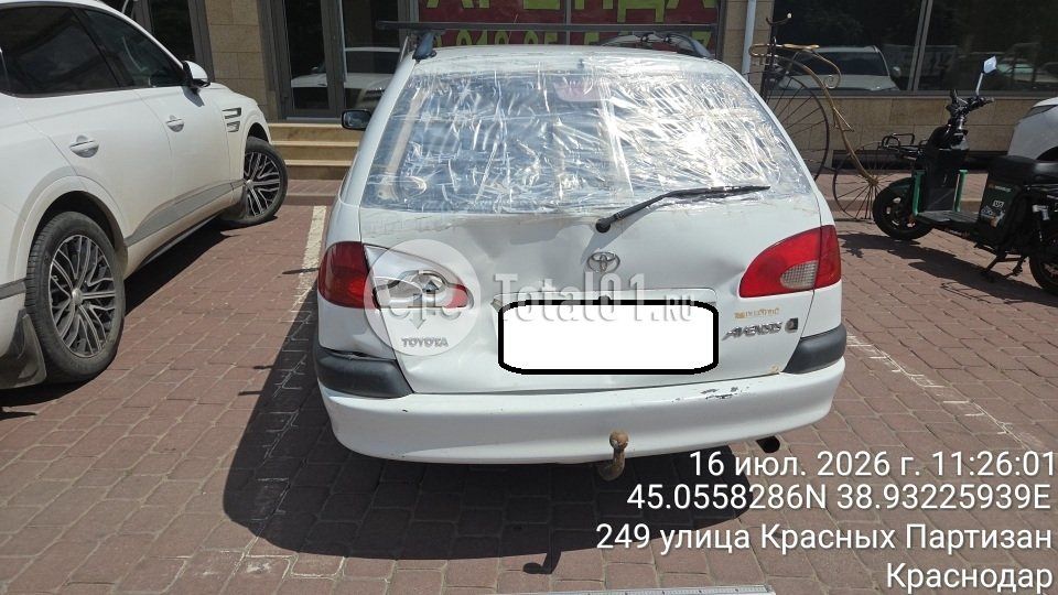 Фото Toyota Avensis 2