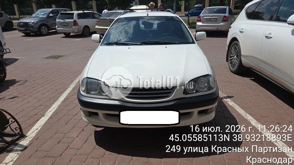 Фото Toyota Avensis 12