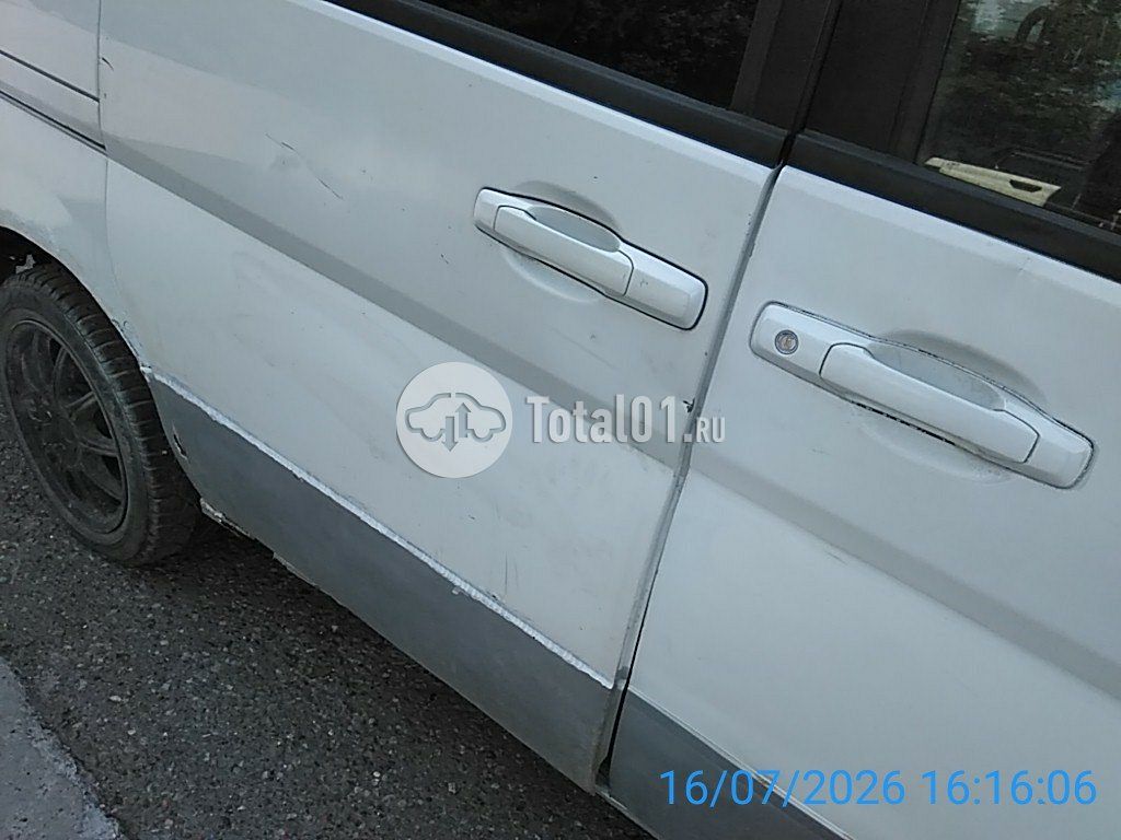 Фото Nissan Serena 14