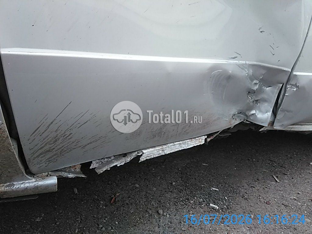 Фото Nissan Serena 20