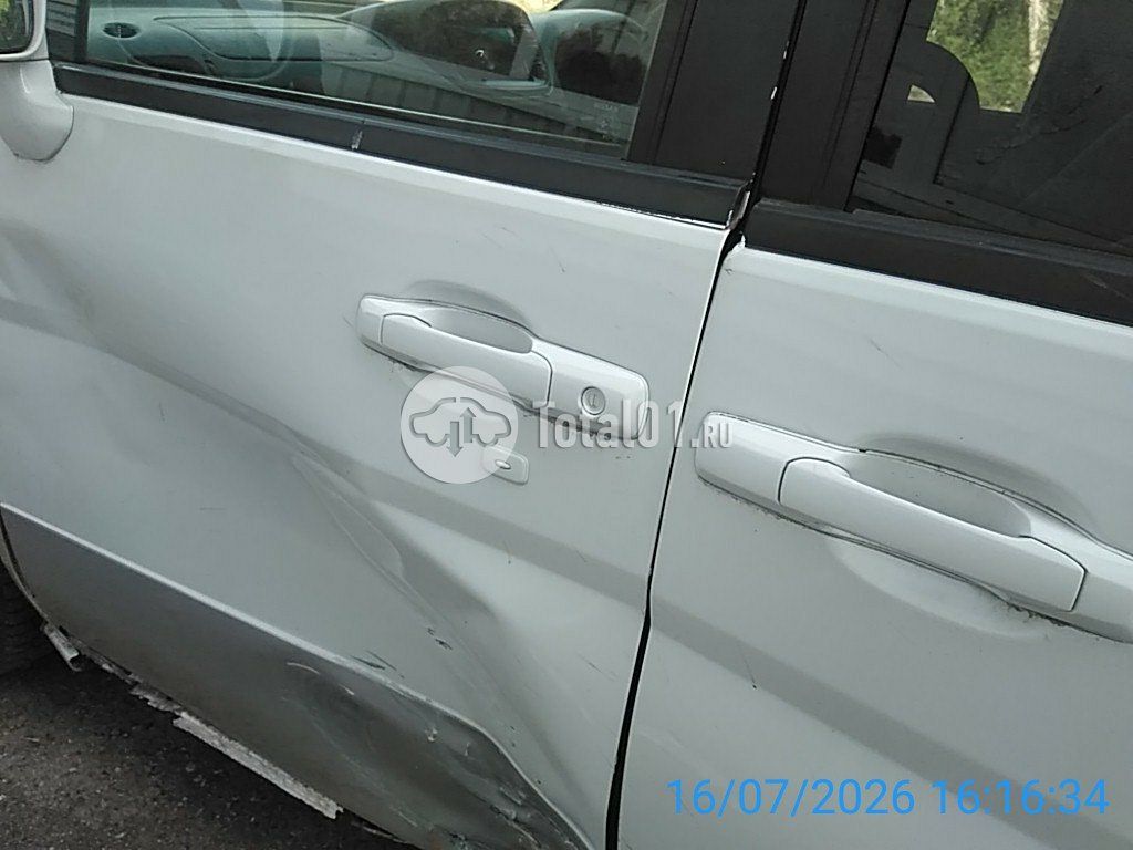 Фото Nissan Serena 22