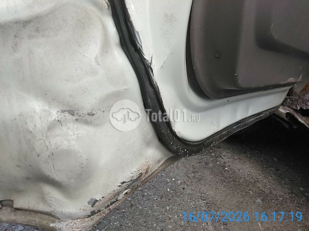 Фото Nissan Serena 28