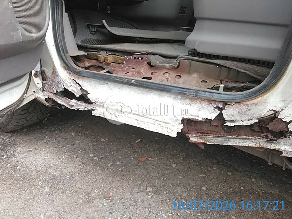 Фото Nissan Serena 30