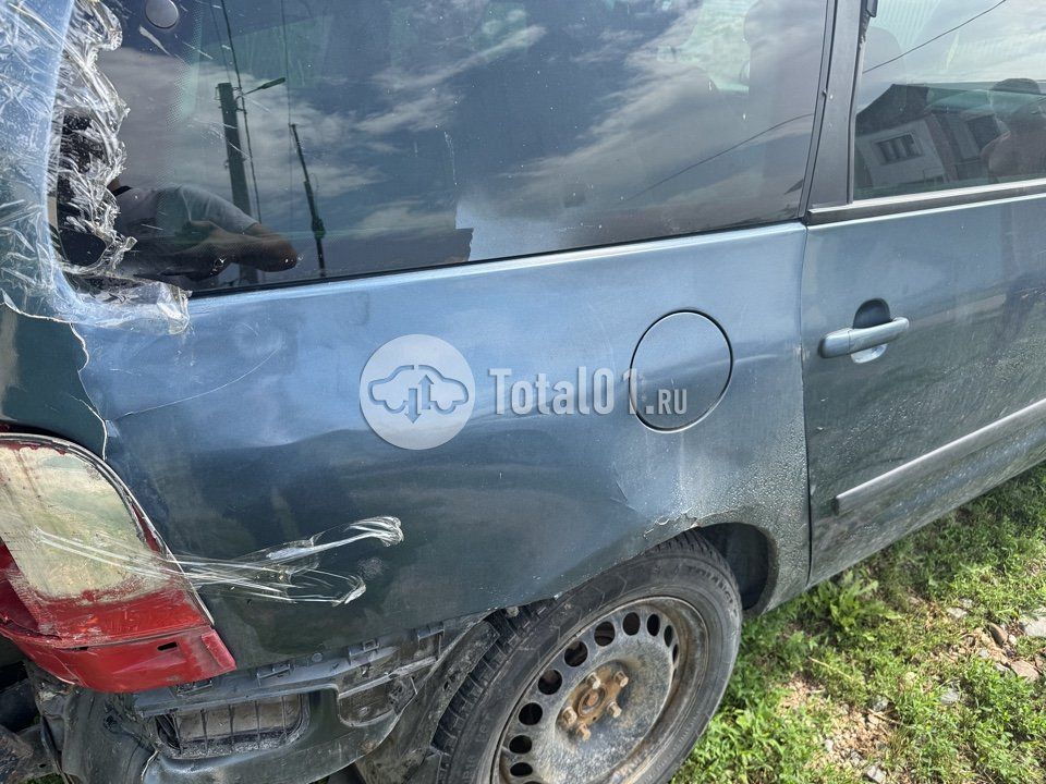 Фото Volkswagen Sharan 16