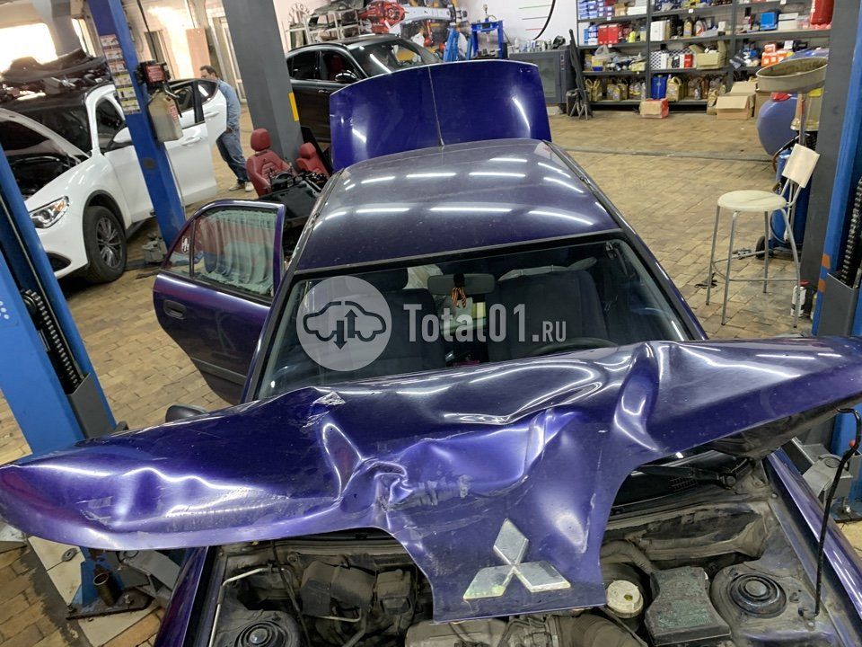 Фото Mitsubishi Carisma 26