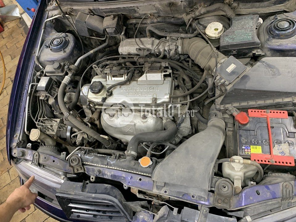 Фото Mitsubishi Carisma 30