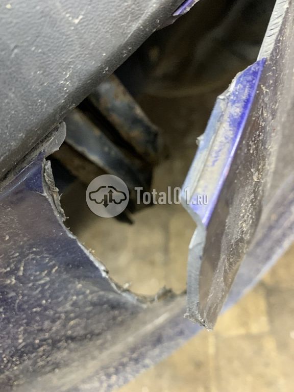Фото Mitsubishi Carisma 34