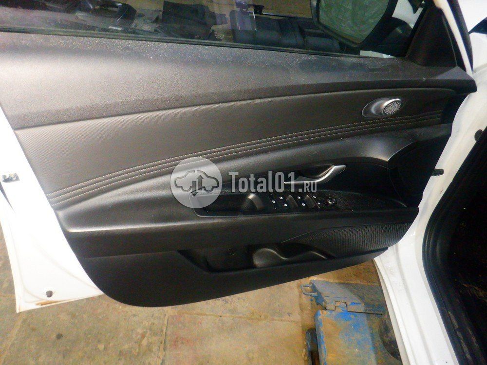Фото Hyundai Elantra 36