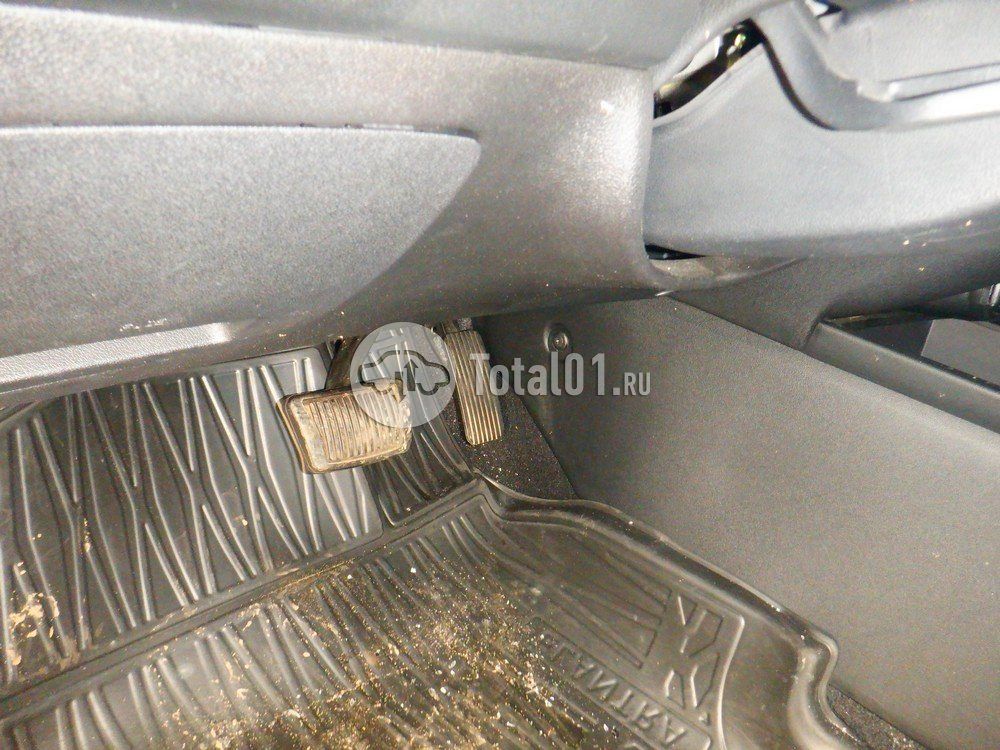 Фото Hyundai Elantra 40