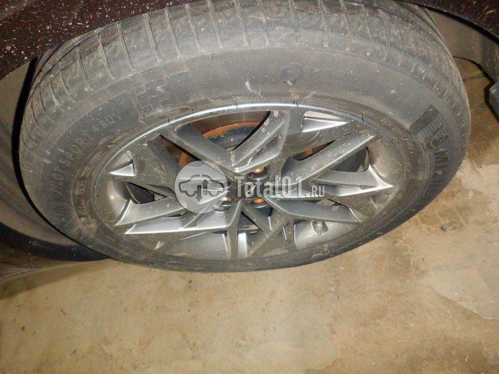 Фото Genesis GV70 32
