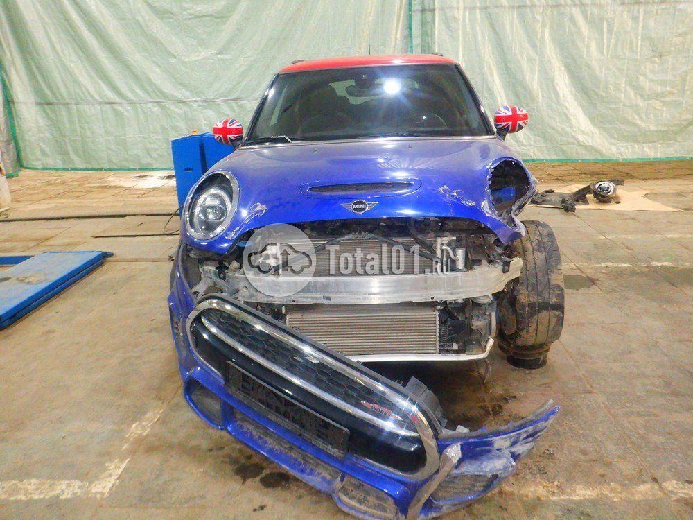 Фото MINI John Cooper Works 4