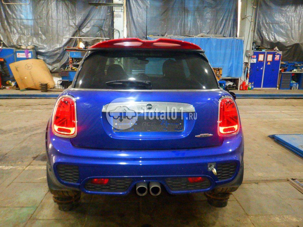Фото MINI John Cooper Works 10