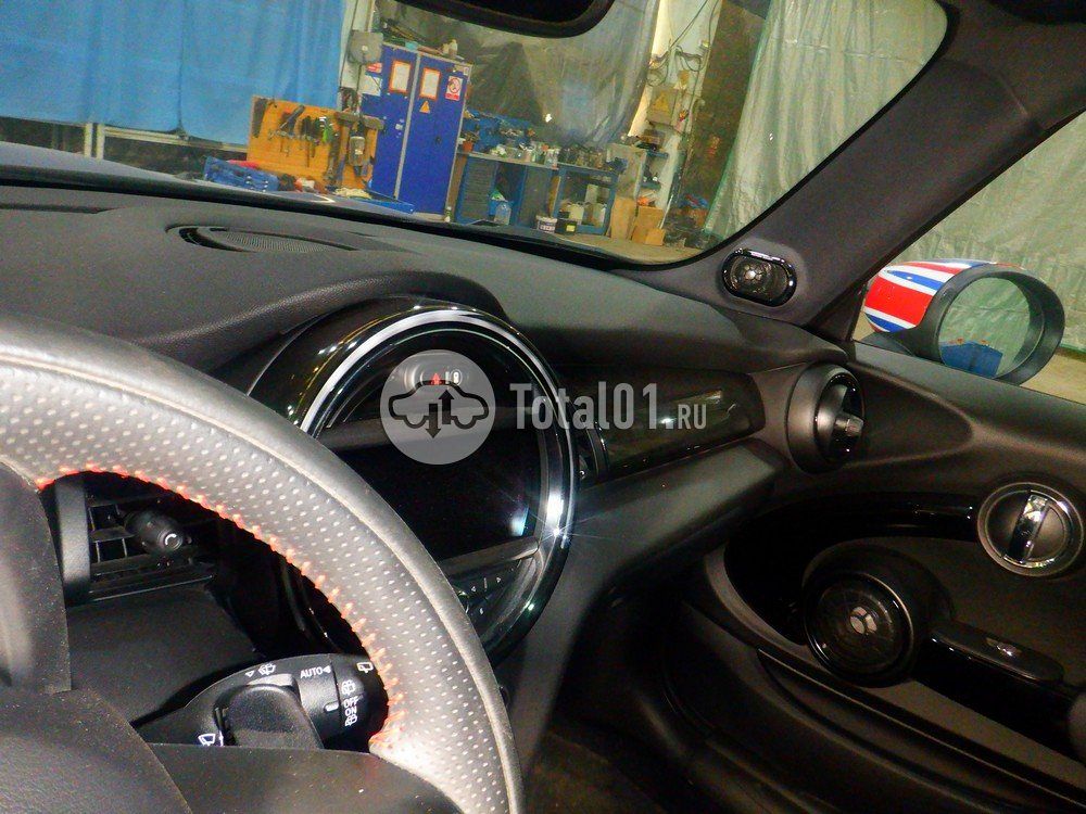 Фото MINI John Cooper Works 48