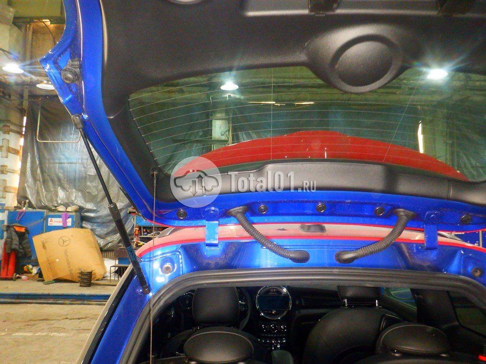 Фото MINI John Cooper Works 66