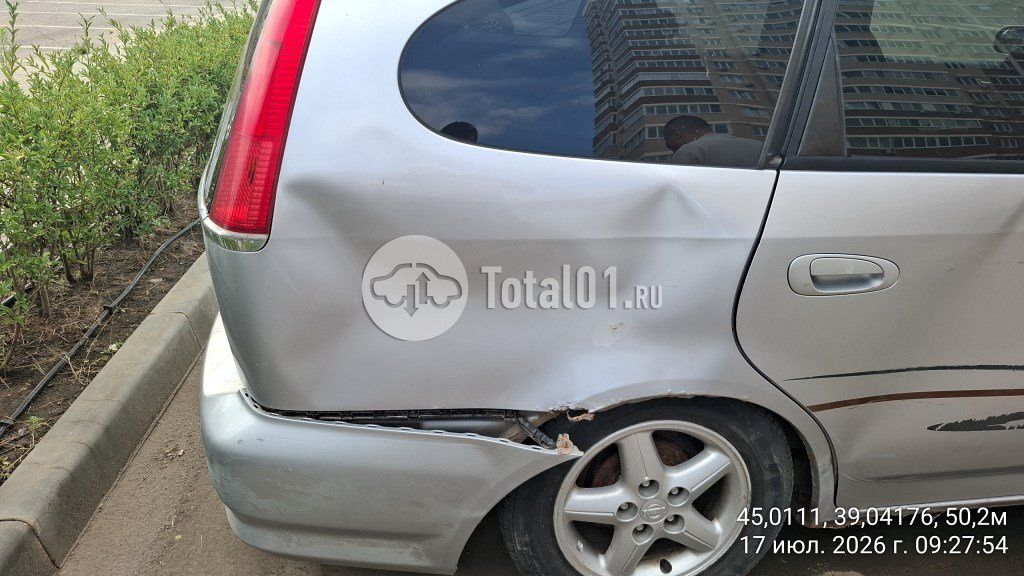 Фото Honda Stream 10