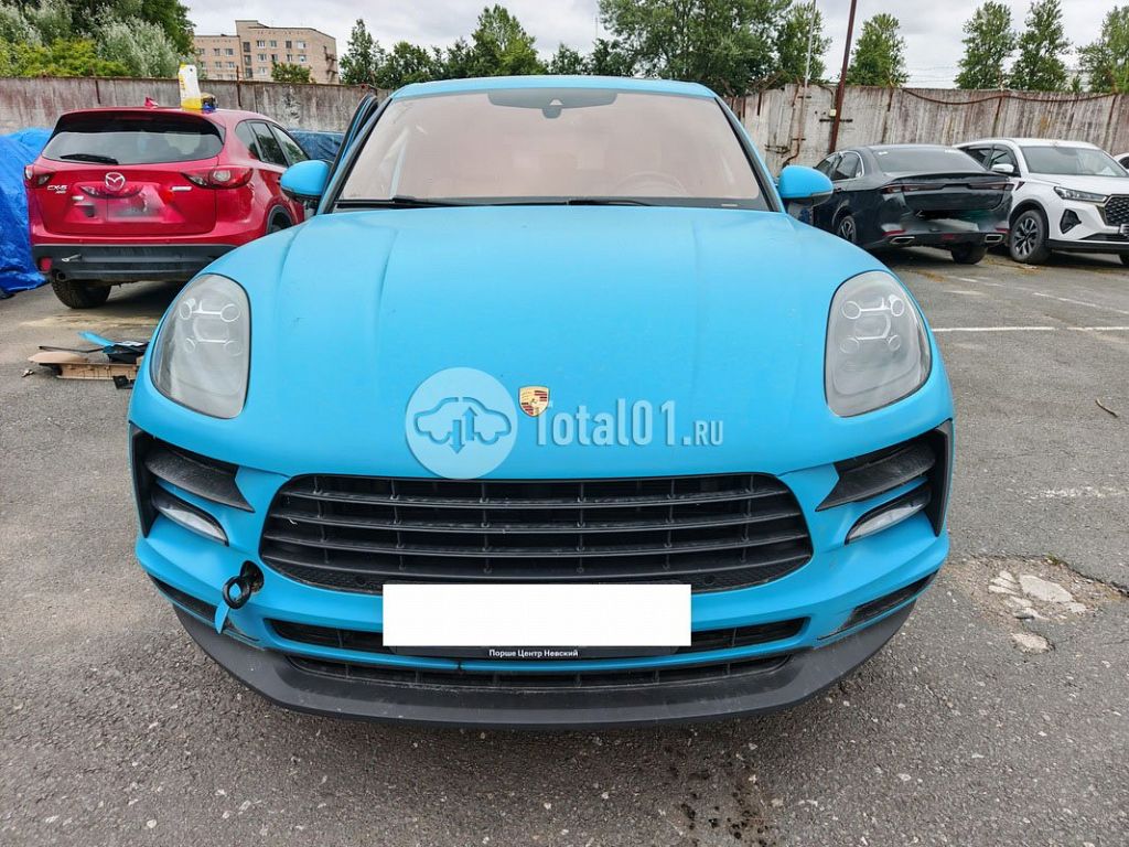 Фото Porsche Macan 4
