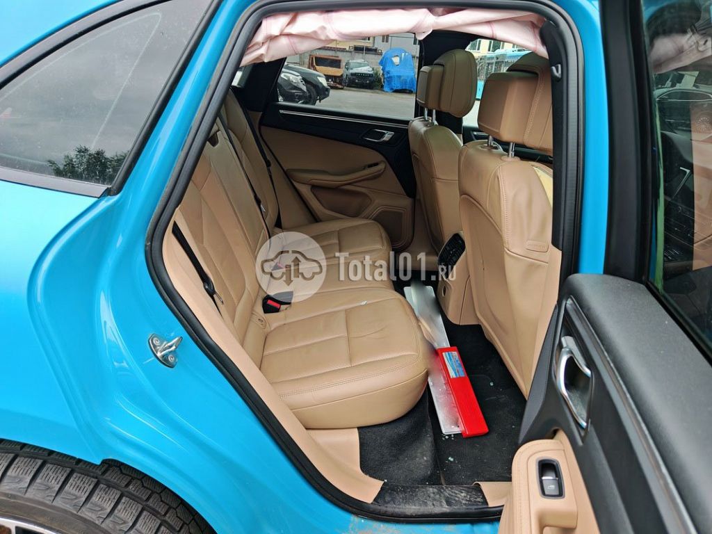 Фото Porsche Macan 124