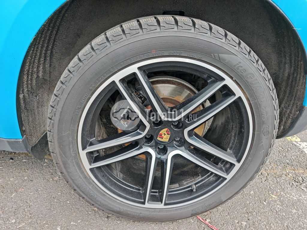 Фото Porsche Macan 180