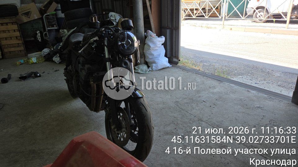 Фото Yamaha XSR 900 4
