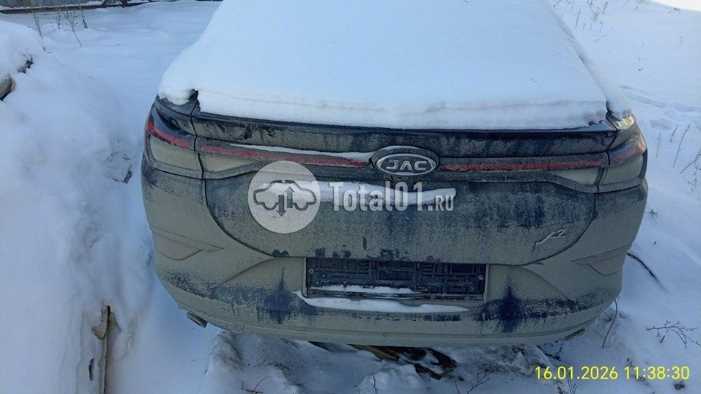 Фото JAC J7 14