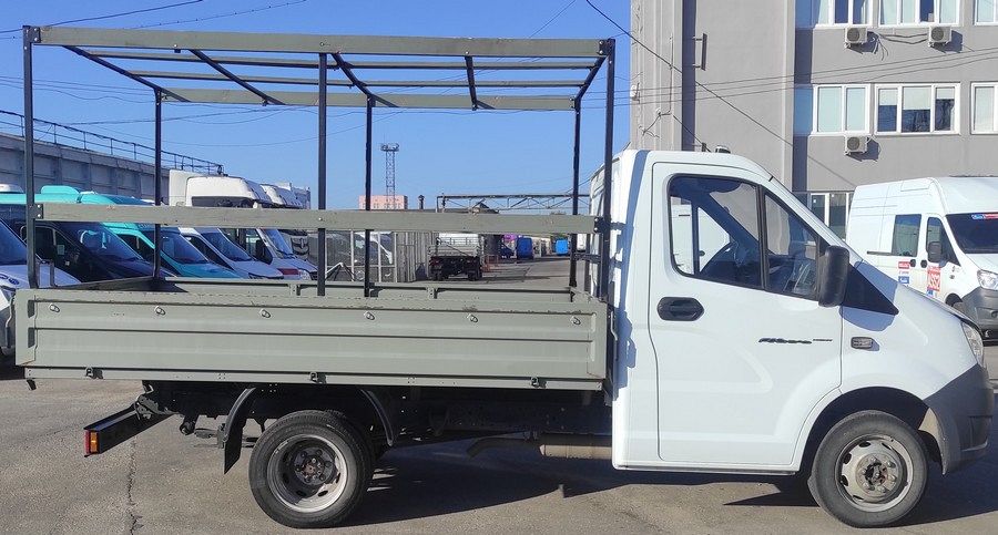 Фото ГАЗ A21R22 4