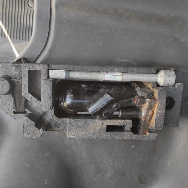 Фото ГАЗ A21R22 120