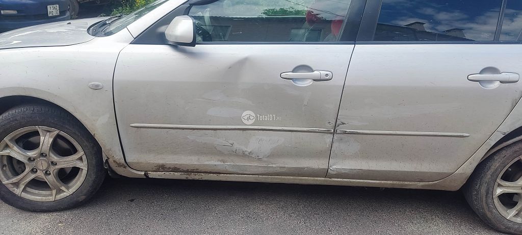 Фото Mazda 3 32