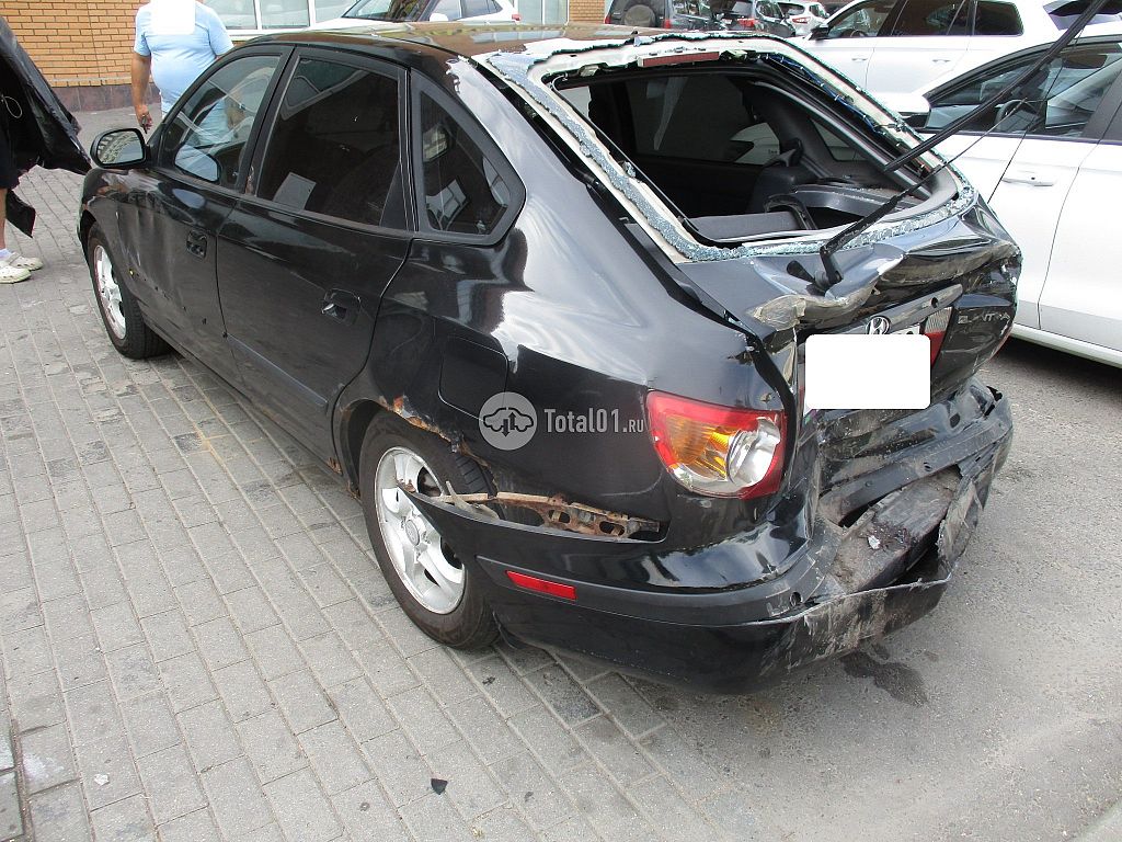 Фото Hyundai Elantra 8