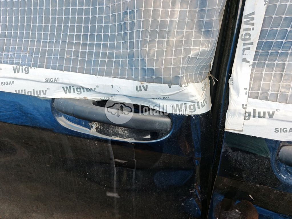 Фото Mercedes-Benz Vito 84