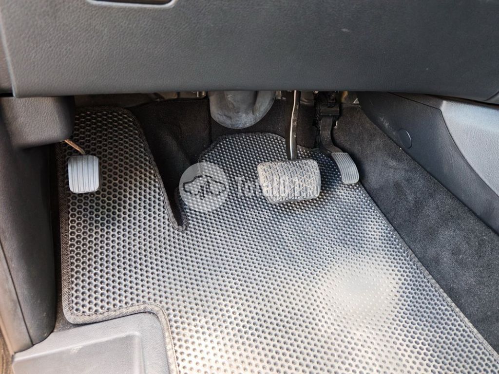 Фото Mercedes-Benz Vito 122