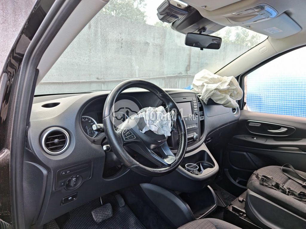 Фото Mercedes-Benz Vito 128