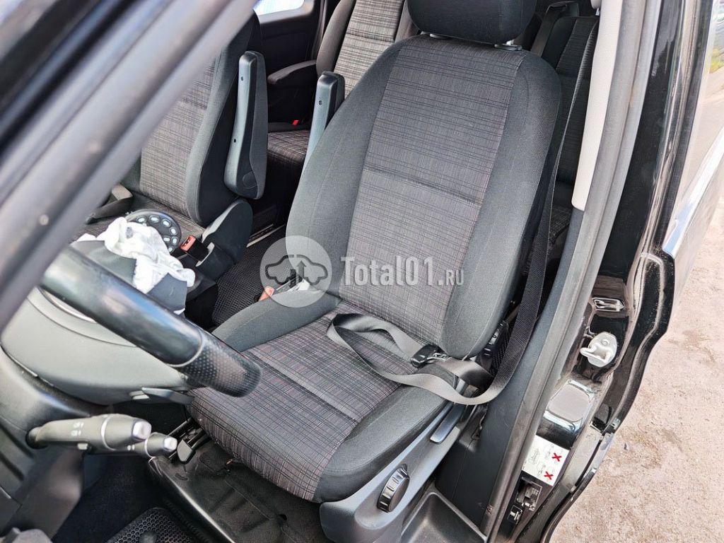 Фото Mercedes-Benz Vito 132
