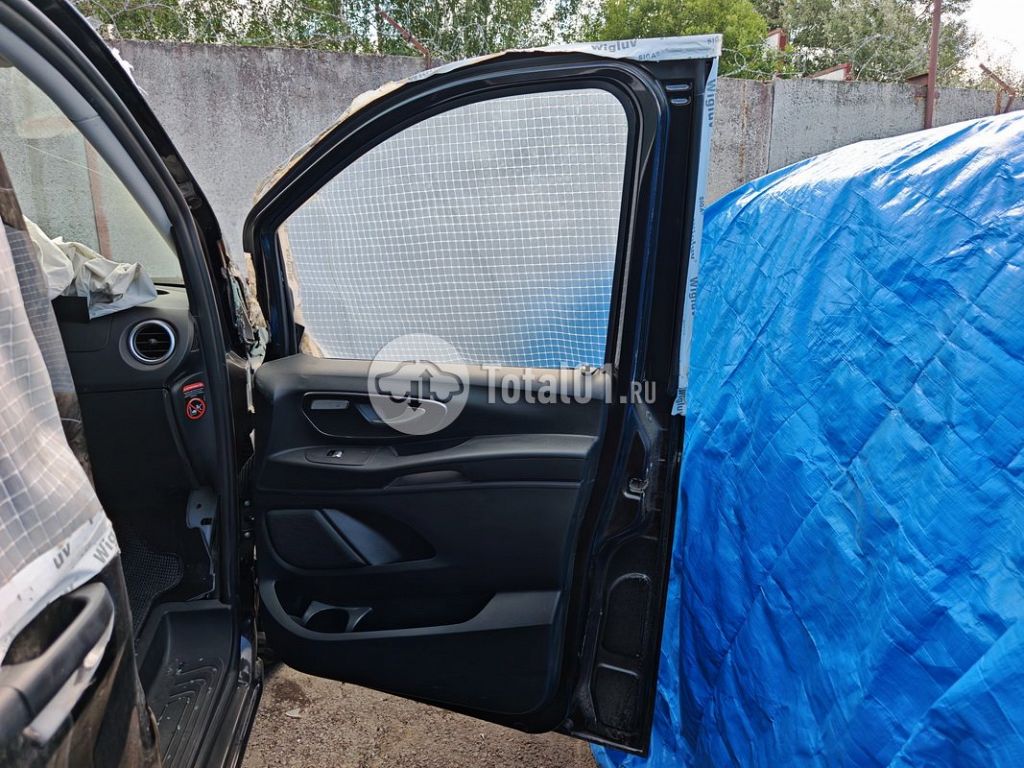 Фото Mercedes-Benz Vito 136