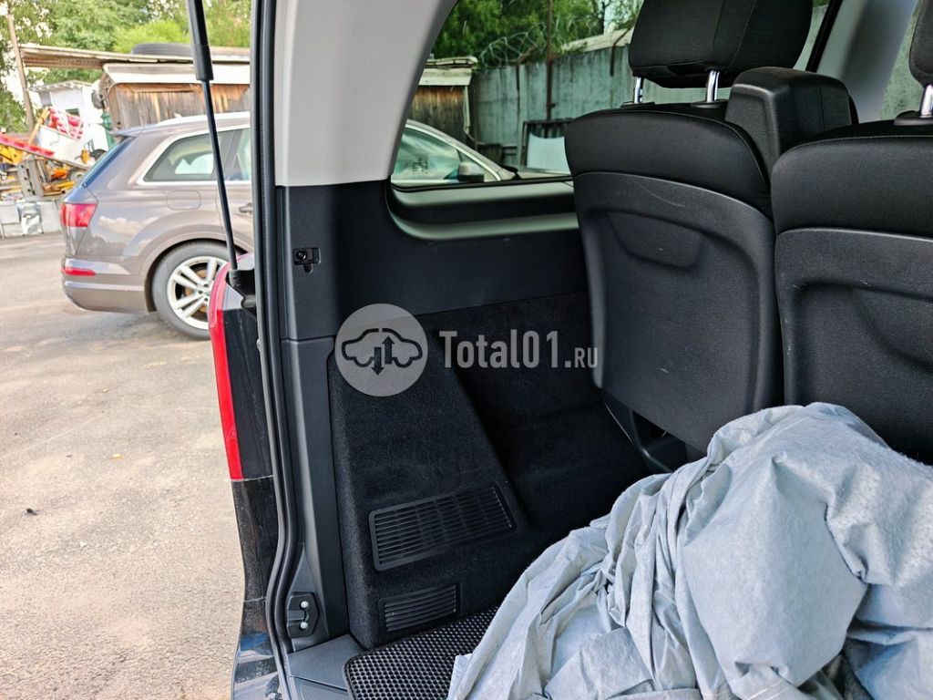 Фото Mercedes-Benz Vito 180