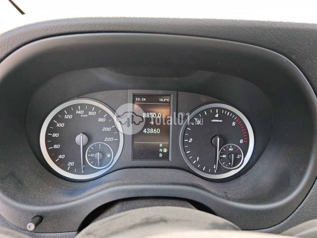 Фото Mercedes-Benz Vito 206