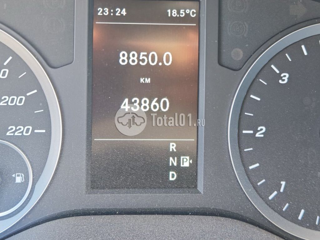 Фото Mercedes-Benz Vito 208