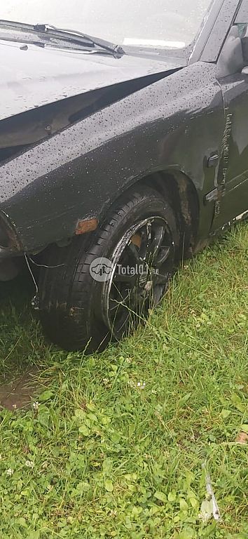 Фото Volvo V40 38